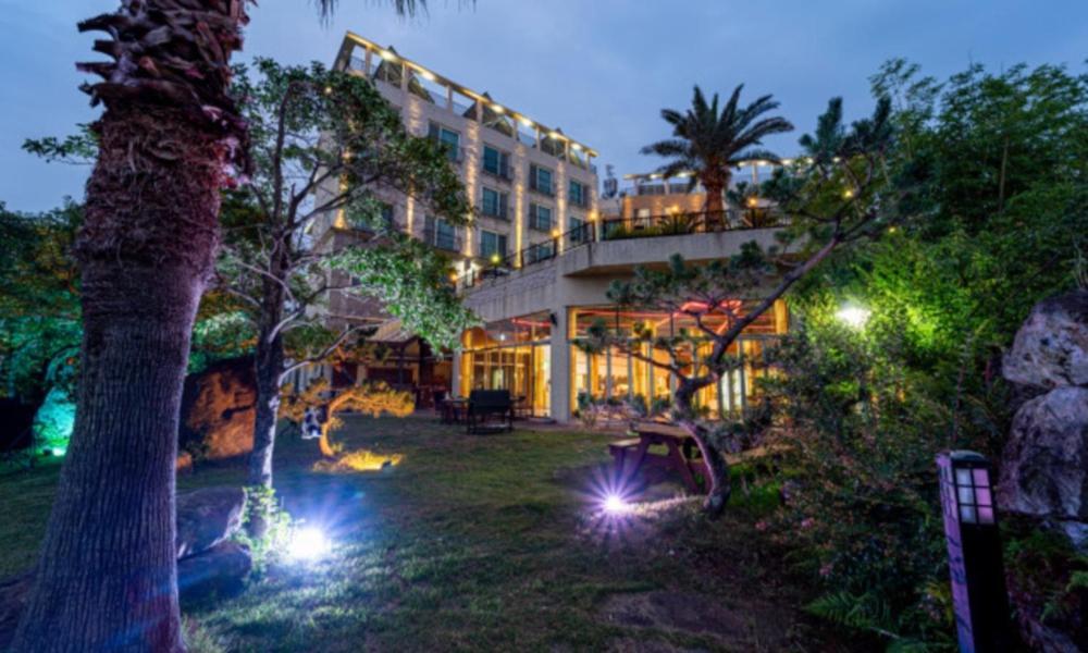 ג'גו Aurora Hotel מראה חיצוני תמונה