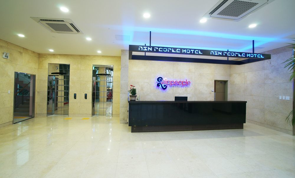 ג'גו Aurora Hotel מראה חיצוני תמונה